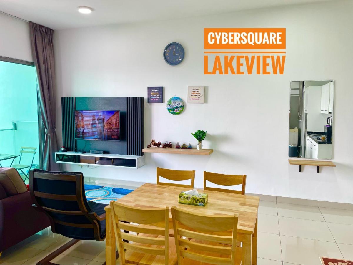 Cybersquare Lakeview With Netflix And Disney Hotstar Cyberjaya Exterior photo