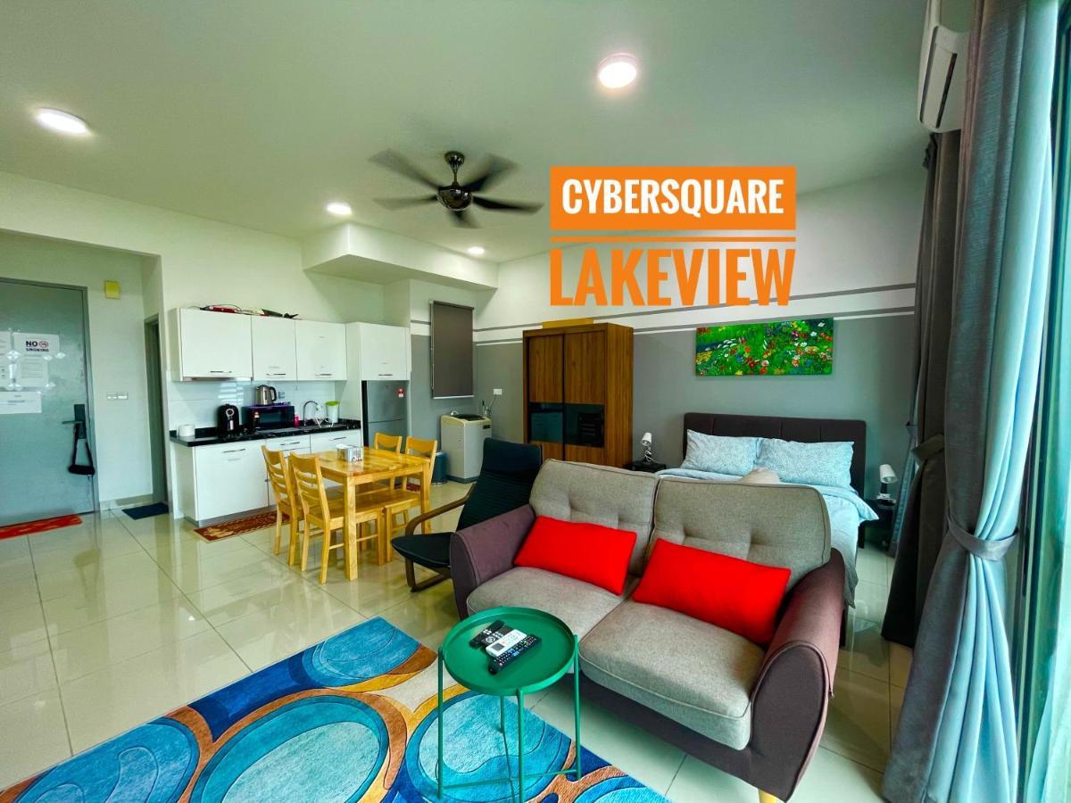 Cybersquare Lakeview With Netflix And Disney Hotstar Cyberjaya Exterior photo